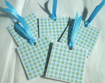 5 small Polka dot tags with ribbon