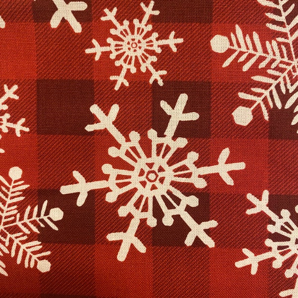 Christmas Fabric, Christmas snowflakes, Red plaid snowflakes. David's Textiles, FACTORY pre CUT YARD