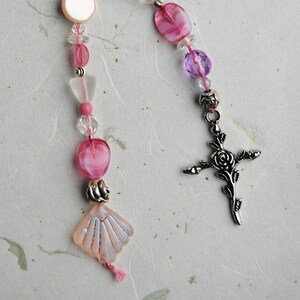 Rose Vine Cross, Pink Beaded Bookmark OOAK - Inspiration, Spiritualty, Faith - Breast Cancer Related - FREE SHIPPING