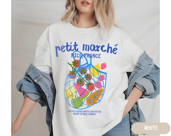 Maglietta con rete di frutta in stile francese, bella Francia, moda da viaggio, outfit per le vacanze estive, maglietta alla moda con frutta, moda del mercato agricolo, maglietta per gli amanti della frutta
