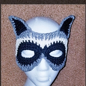 I tried making a Therion mask what do you think about it 