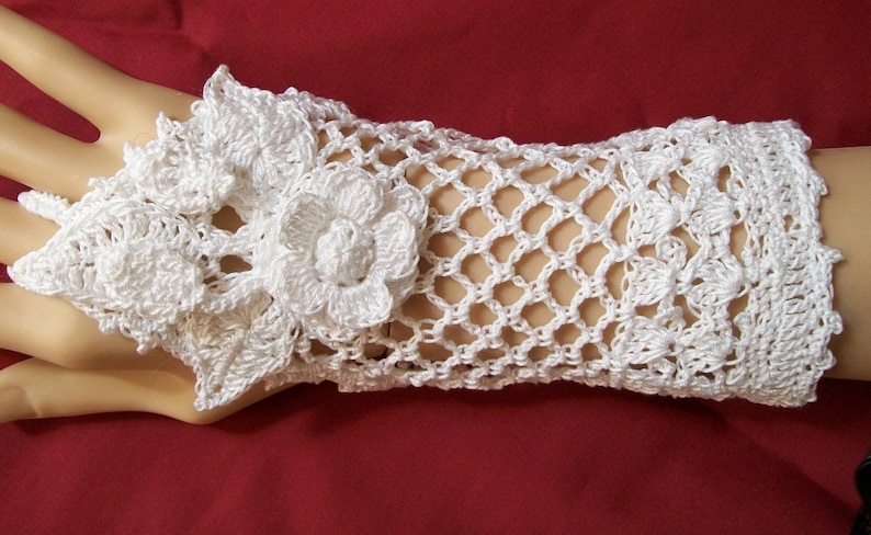 Brides Fingerless Glove Crochet Pattern PDF INSTANT DOWNLOAD image 2