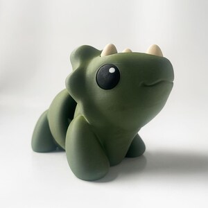 3D-Printed Triceratops Toy: Dark Green Dino Decor
