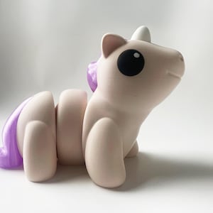 BIG UNICORN™ Beige 3D-gedrucktes Spielzeug: Fantasy Decor