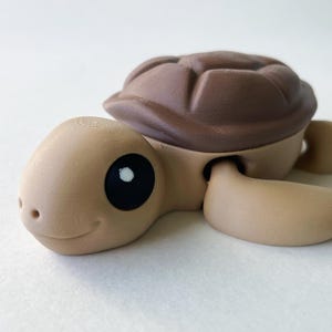 3D Printed Turtle Toy: Pocket-Sized Fidget Companion