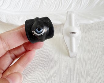 Rolling Eye Ring - Sassy Silver Tone Statement Jewelry | ZSP-222