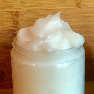 Natural Hair Conditioner-Conditions without weighing hair down