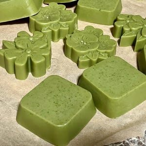 Soap-Jewelweed Soap-for Poison Ivy, Itchy Skin-made with wild-hand gathered-jewelweed