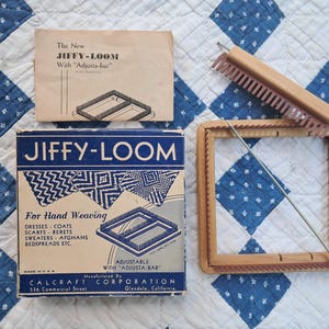 Vintage Loom Hand Weaving, Wood Jiffy Loom