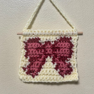 Small Crocheted Bow Tapestry | coquette crochet