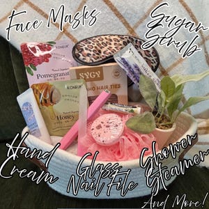 Spa Gift Basket, Bath and Body Gift Set, Thinking of You Present, Mom Friend Birthday, Retirement, Relaxation, Thank You Gift, Get Well Soon