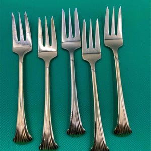 Set 5 Towle 18/8 Japan Stainless Steel GOLD ARISTOCRAT Salad / Dessert Forks