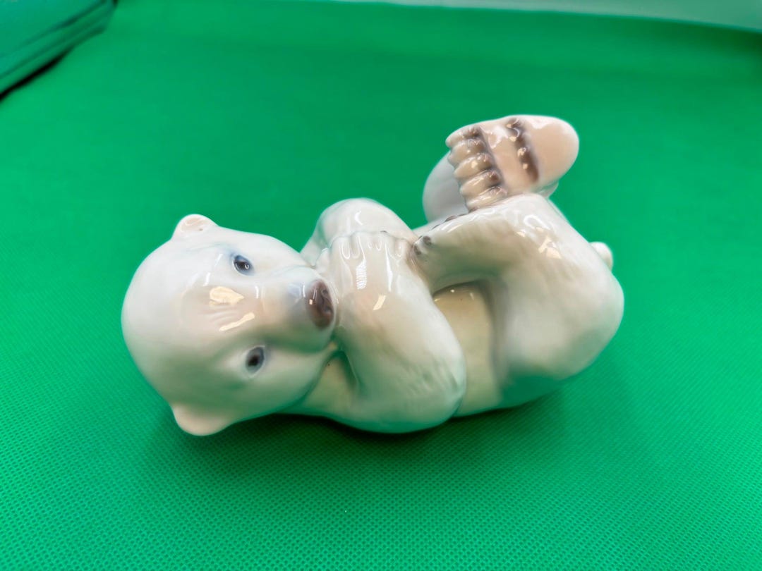 Royal Copenhagen POLAR BEAR CUB Figurine