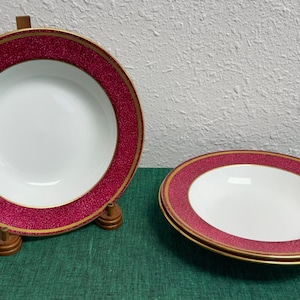 Set of 3 Wedgwood Bone China SWINBURNE RUBY Rim Soup Bowls Made in England