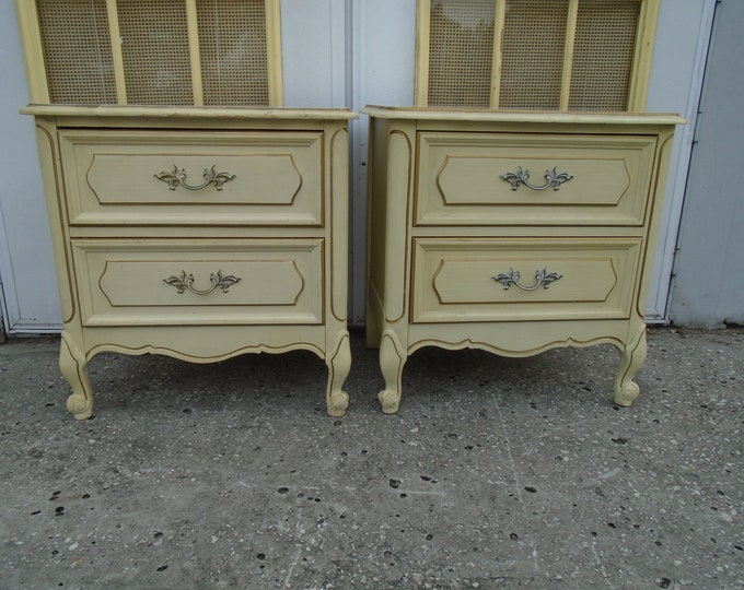 Pair Nightstands French Country Hollywood Regency Bed Table Italian