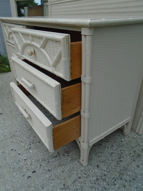 Henry Link Fretwork Faux Bamboo Queen Size Bedroom Set Dresser Headboard Hollywood Regency Palm Beach Cottage Wicker Chinese Chippendale