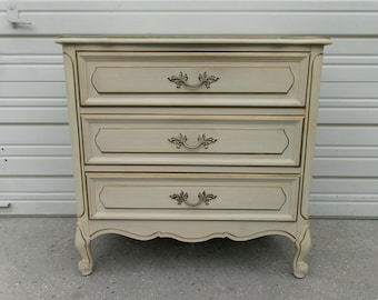 Bachelor Chest of 3 drawers French Provincial Louis XVI Henry Link or Dixie Hollywood Regency Small Dresser LG Nightstand Country Italian