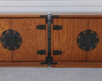 Set 2 Asian Side Tables Nightstands Doors Chinoiserie Chinese Korean Tansu Campaigner Oriental Regency Mandarin Pair Two End Cabinets
