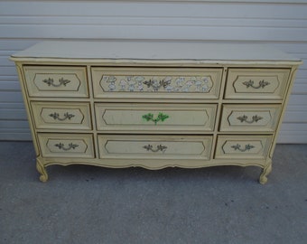 TLC Henry Link Dresser French Provincial Italian Country Bureau Credenza Hollywood Regency Palm Beach Gold sim to Dixie Victorian
