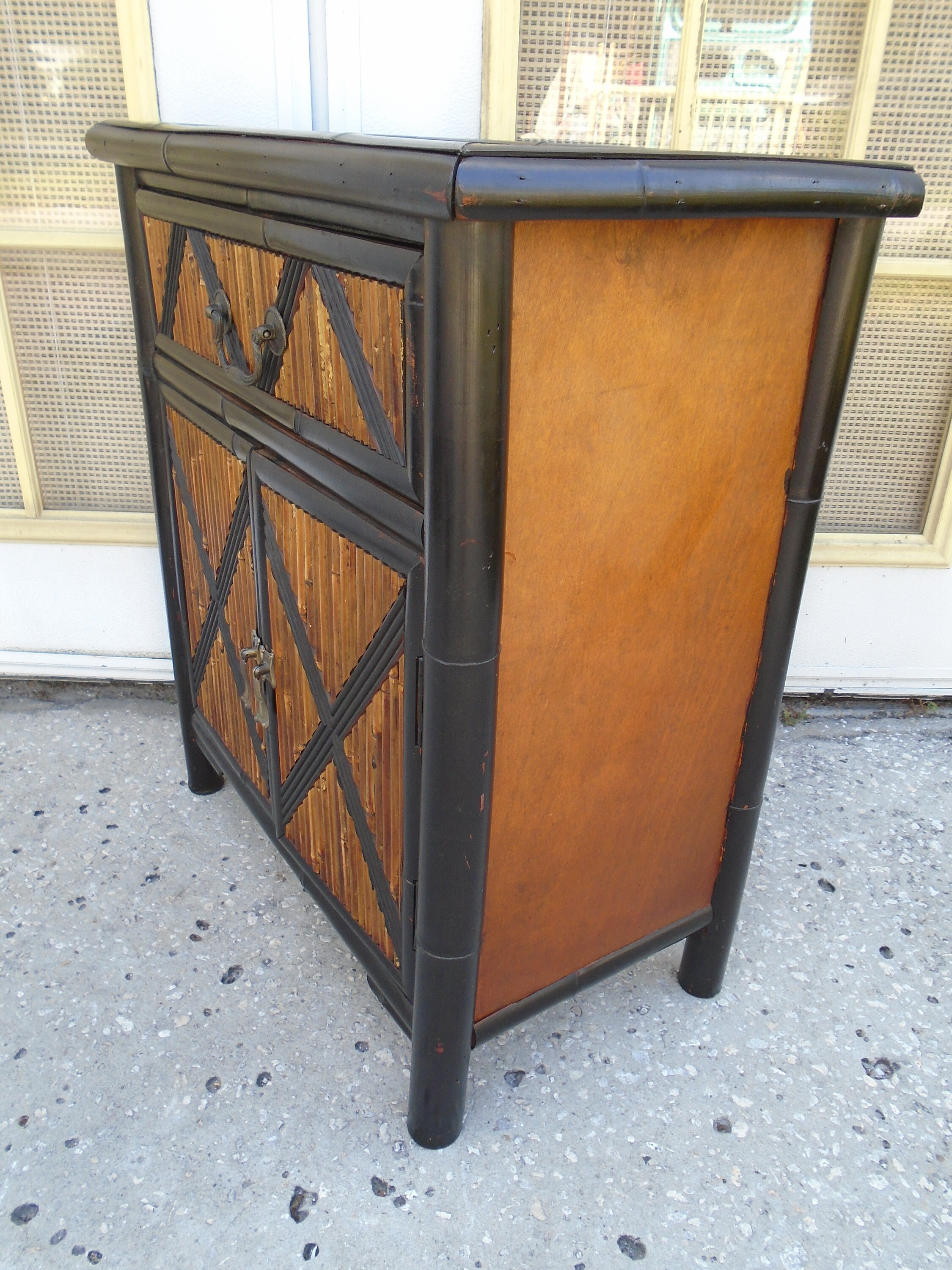 Fretwork Gabinete de bambú Lápiz Reed Soltero Consola mesa | Etsy