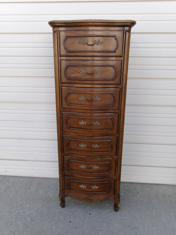 Thomasville French Lingerie Chest of 7 Drawers Semainier Bow front French Court Country Tall Dresser Regency Victorian Louis XVI Georgian