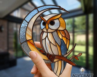 月のフクロウのステンドグラス模様、三日月サンキャッチャーのフクロウ
