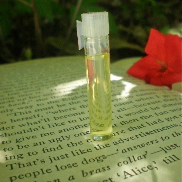PSYCHE Artisan Perfume Oil Sample