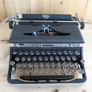 Ready to Type - Royal, Model A, 1930&#39;s Portable Typewriter (Art Deco)
