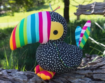 Tiago Toucan Pattern