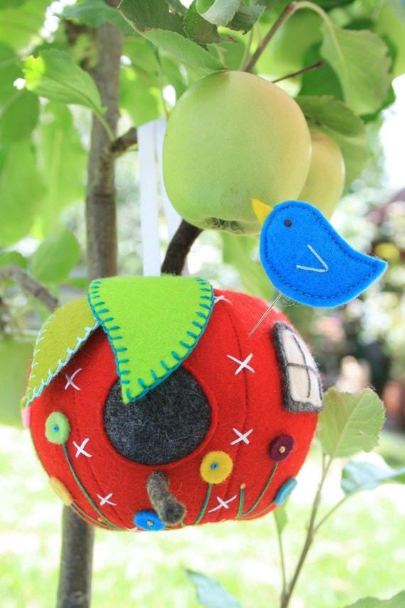 Apple House Creative Card Apple House Creative Card