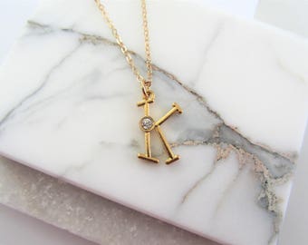 Gepersonaliseerde gift voor haar, gouden brief ketting, sierlijke brief ketting, bruidsmeisjes geschenken, cadeau voor haar, ketting, brief ketting