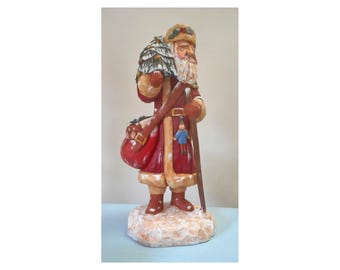 Wood Carving - Wooden Santa Carving With Green Hat Christmas Tree