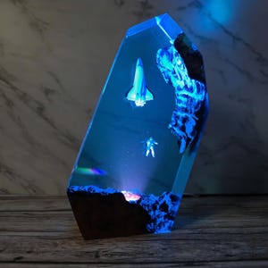 Weltraum Nacht Lichter, Astronaut Rakete Harz Holz Lampe, Raumschiffe Sternenhimmel Licht Raumschiff Weltraum Nacht Lichter, Interstellare Harz Lampe