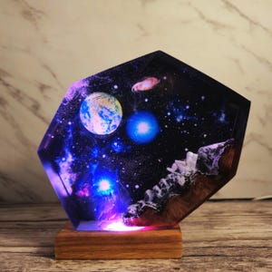 Lamp Space Galaxy astronaut Resin, astronaut resin lamp, Lamp custom resin, epoxy resin lamp, Handmade personalized gift, gift for him