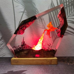 Fire Dragon Resin Lamp Handmade Fantasy LED Night Light Lava Scene Dragon Lover Gift Mythical Desk Shelf Decor Halloween Christmas Gifts
