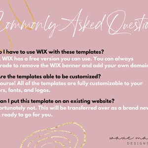 Pu&ograve; includere: Uno sfondo rosa con testo dorato che recita "Commonly Asked Questions". Il testo &egrave; seguito da tre domande numerate e risposte su modelli di siti web. Il testo in fondo all'immagine dice "wave maker DESIGNS".