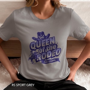 カウボーイ・カーター風ツアーシャツ、ロデオの女王Tシャツ、ウエスタンカウガールコアグラフィックTシャツ、カントリーコンサート衣装、ランチロデオウェア