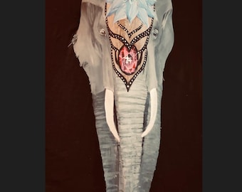 Nawnie elephant painted frond