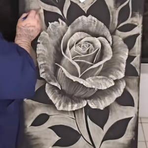 rose bleach art T-shirt