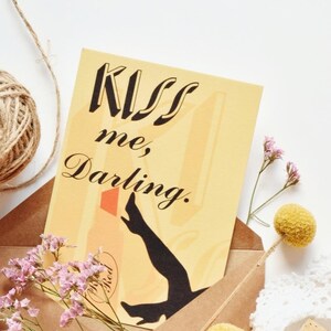 Postkarte, Grußkarte, "Kiss me, Darling", Designkarte, Kunstdruck, Papeterie, kleine Aufmerksamkeit