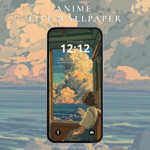 Könnte beinhalten: Ein Smartphone mit einem Anime-Live-Wallpaper. Das Wallpaper zeigt eine Person, die aus einem Zugfenster auf einen bewölkten Himmel und das Meer blickt. Der Bildschirm zeigt Uhrzeit, Datum und Text: "ANIME LIVE WALLPAPER". Der Hintergrund ist ein bewölkter Himmel.