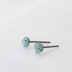 Aquamarine Titanium Earrings, Raw Aquamarine Stud Earrings, March Birthstone, Hypoallergenic Earrings, Rough Aquamarine Earrings