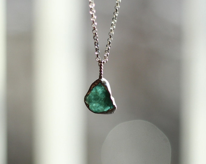 Minimal Emerald Necklace, Emerald Pendant Sterling Silver Necklace, Raw Emerald Necklace, May Birthstone Emerald Rustic Necklace