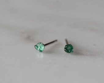 Louisiana State Silhouette Green Crystal Stud Post Dangle Earrings Louisiana State Silhouette Green Crystal Stud Post Dangle Earrings