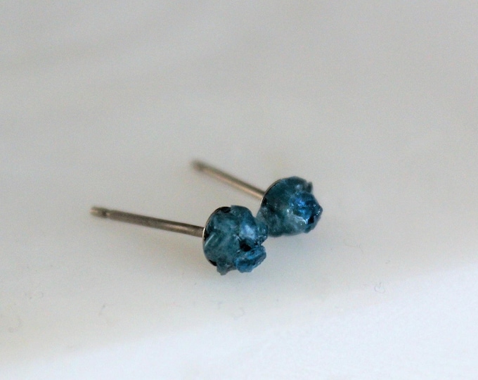 Dark Apatite Studs, Teal Apatite Studs, Tiny Stud Earrings, Titanium Earring Studs, Minimal Earrings, Hypoallergenic Earrings