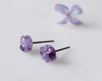 Amethyst Titanium Stud Earrings, Hypoallergenic Bridesmaids Earrings, Raw Amethyst Stud Earrings, Raw Crystal Earrings Gift