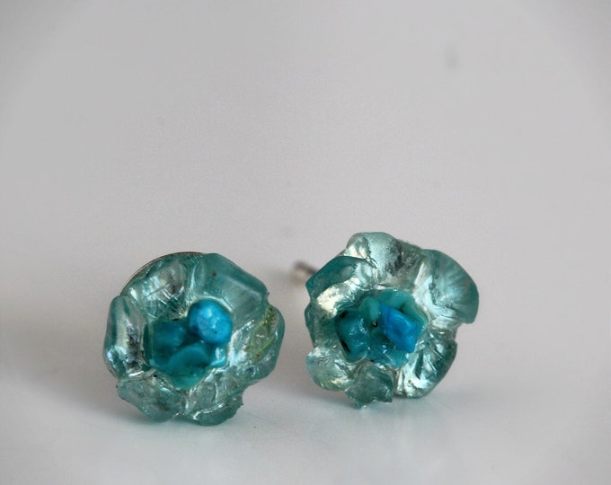 Flower Earrings Studs, Apatite and Turquoise Flower Dainty Studs, Sterling Silver Stud Earrings, Raw Rough Studs, Resin Earrings