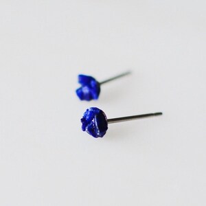 Raw Lapis Lazuli Titanium Earrings, Hypoallergenic Gemstone Earrings, Rough Lapis Lazuli Earrings