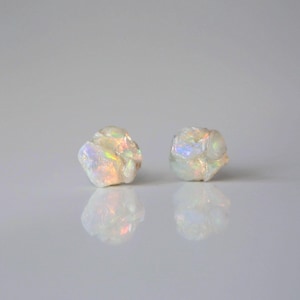 Rohe australische Opal Ohrringe: Sterling Silber Ohrstecker, Natürliche Edelsteine