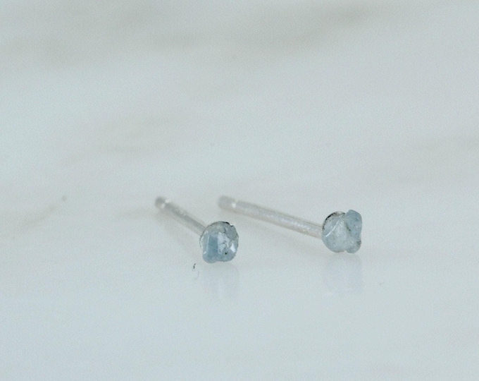 Raw Aquamarine Stud Earrings: Tiny Sterling Silver (2mm)